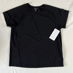 Brand new Athleta Ultimate Train Tee